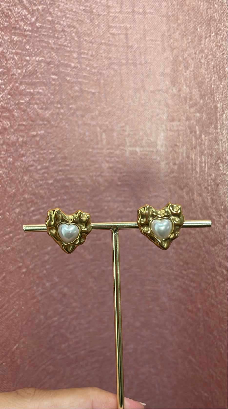 Pearl heart earrings