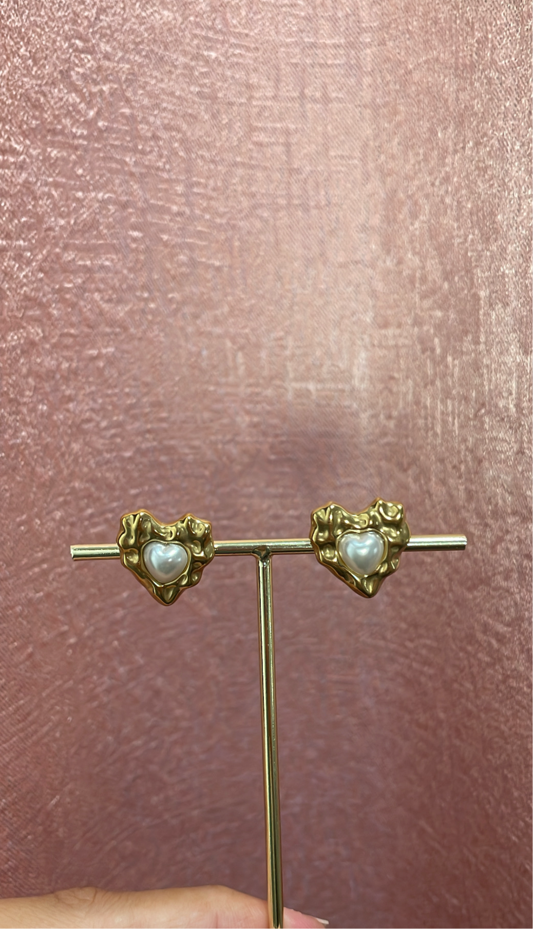 Pearl heart earrings