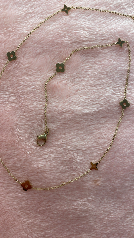 Clover Necklace