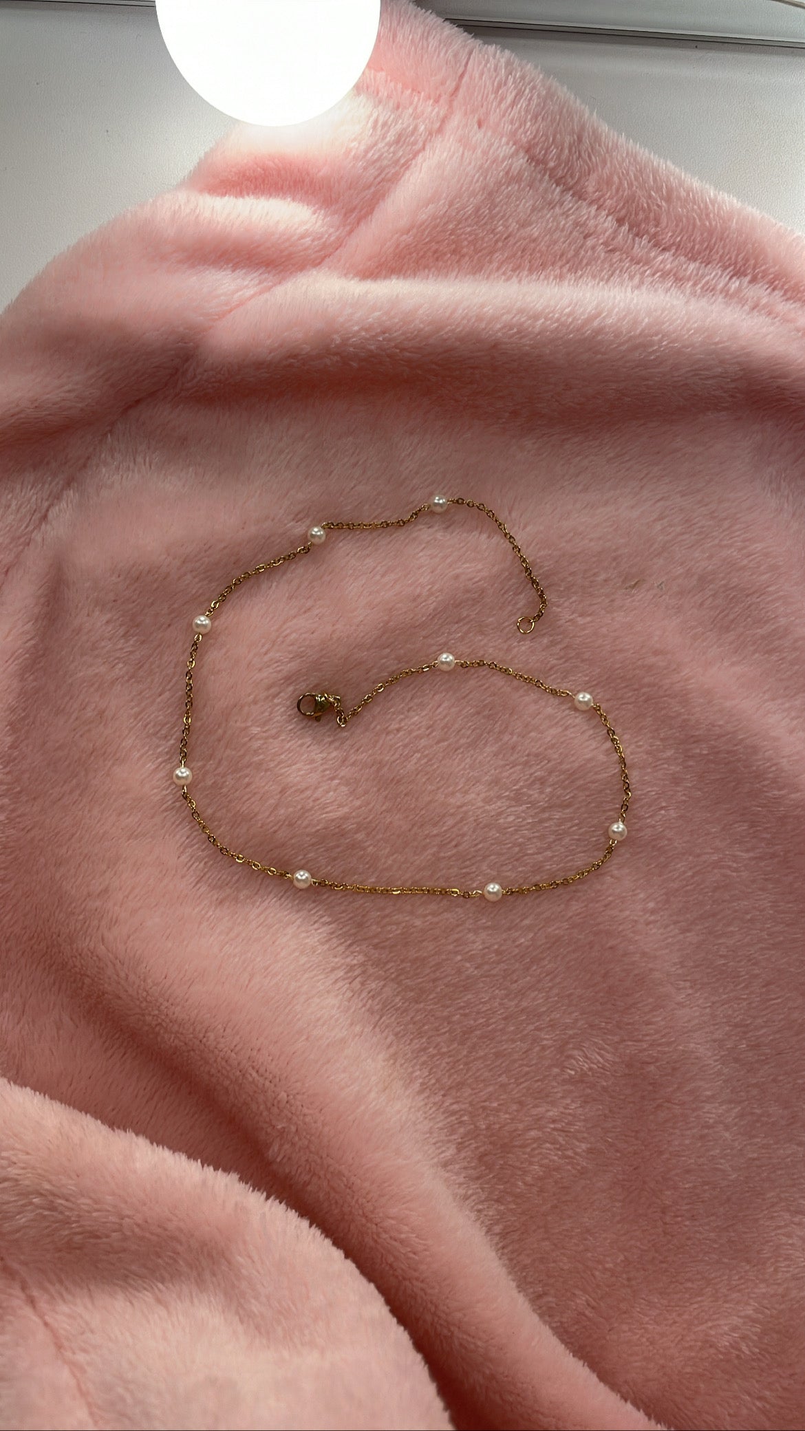 Pearl Choker necklace